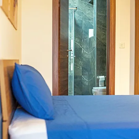 Qawra Two Bedroom New Daire