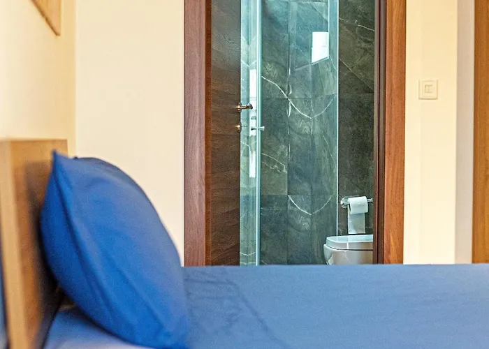 Qawra Two Bedroom New Lägenhet