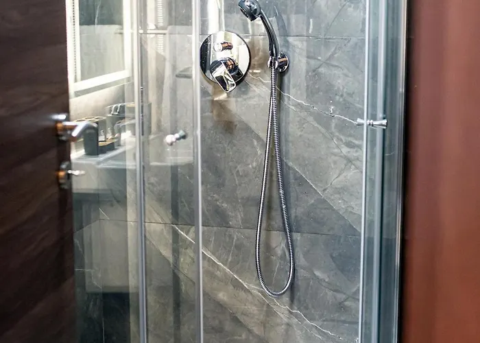 Lägenhet Qawra Two Bedroom New